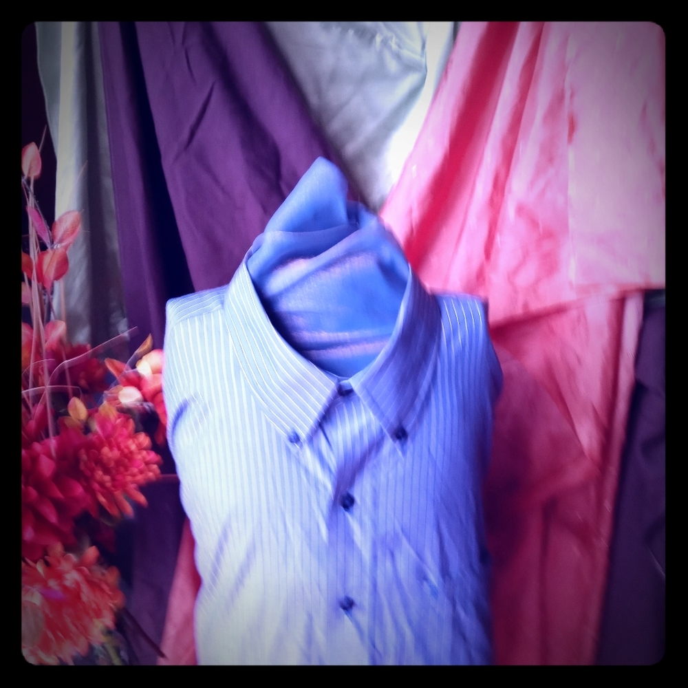 Izod button down dress shirt